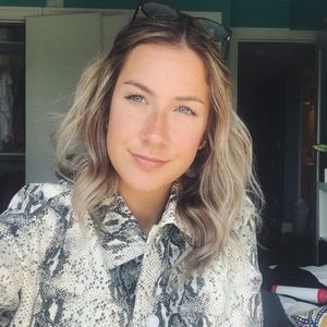 Meet your Posher, Laura